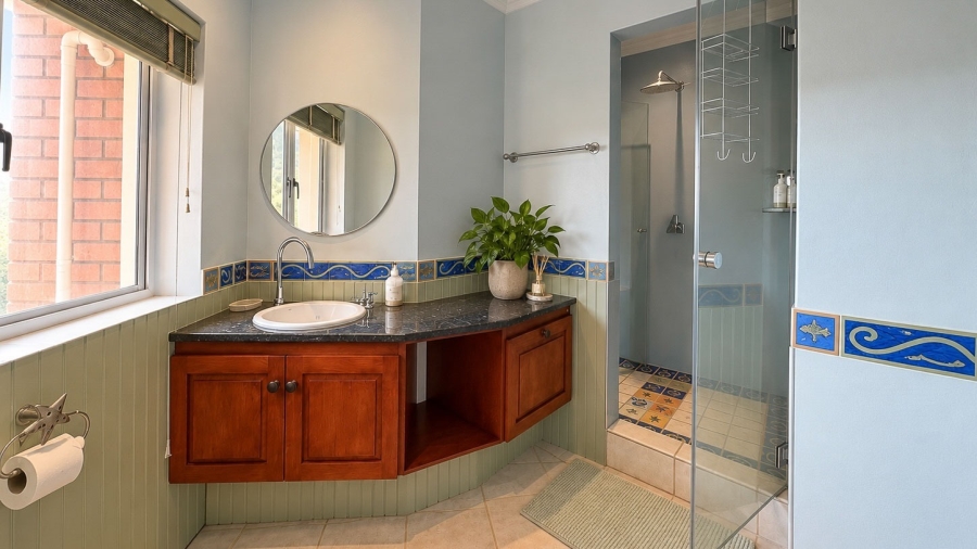 6 Bedroom Property for Sale in Lovemore Park Eastern Cape